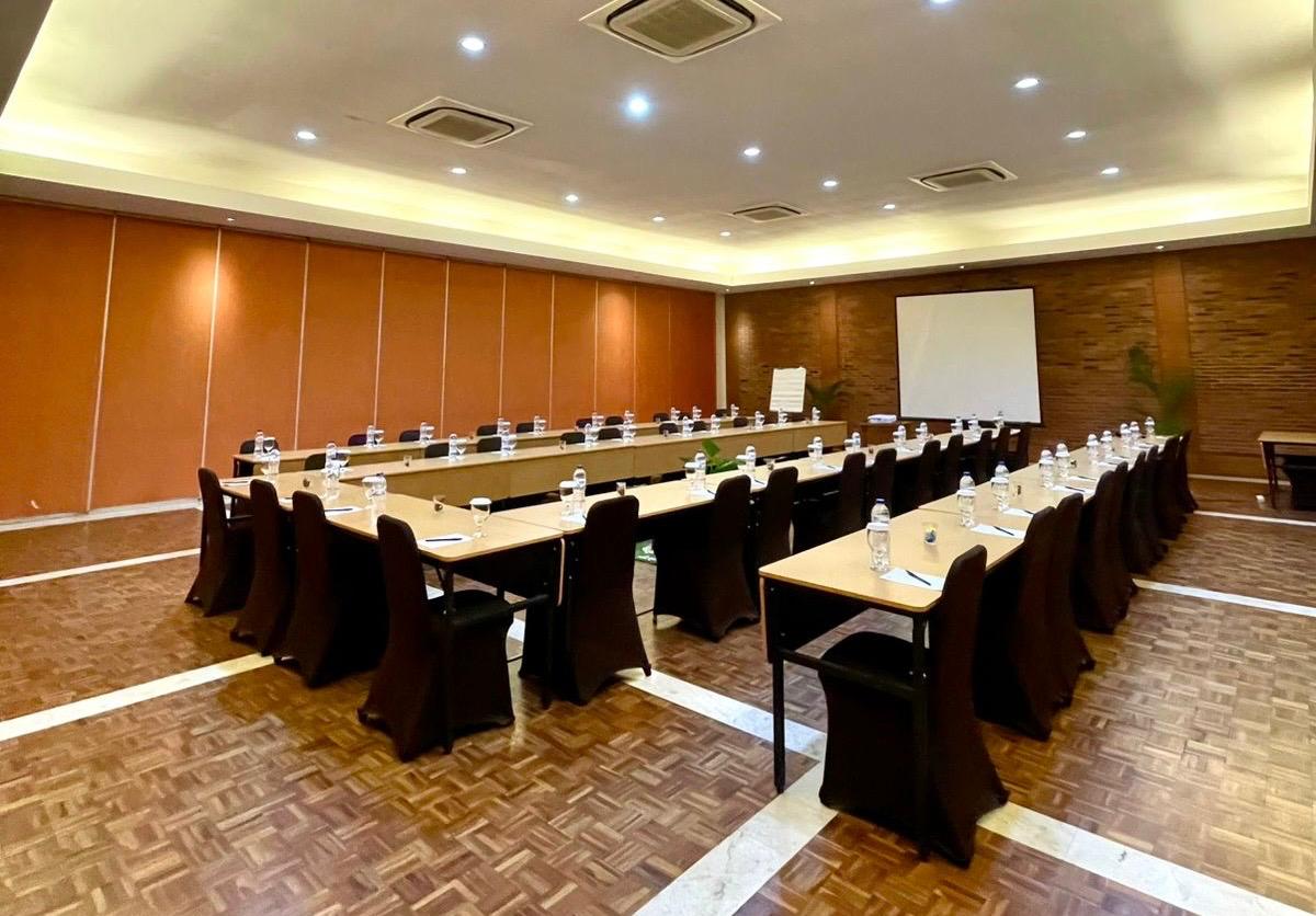 Mawar 1 & 2 Meeting Room